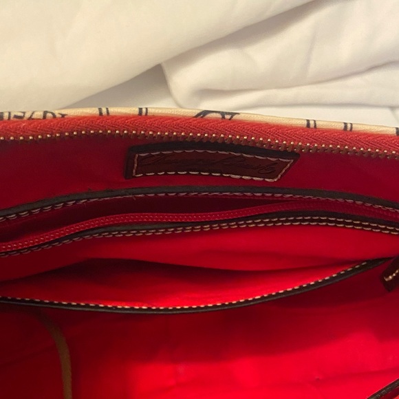 Dooney & Bourke Black and Cream Patterned Shoulder Bag - Picture 8 of 12